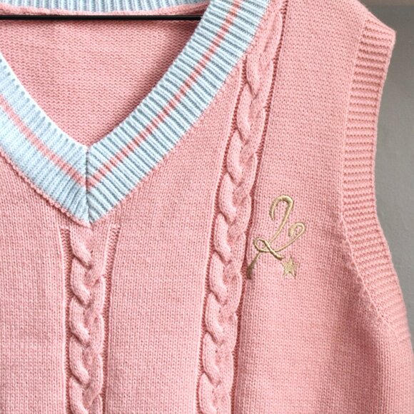 Pennycrafts Women's Pink & Blue Kawaii And Fresh Embroidered Vest Size Large - Picture 6 of 8